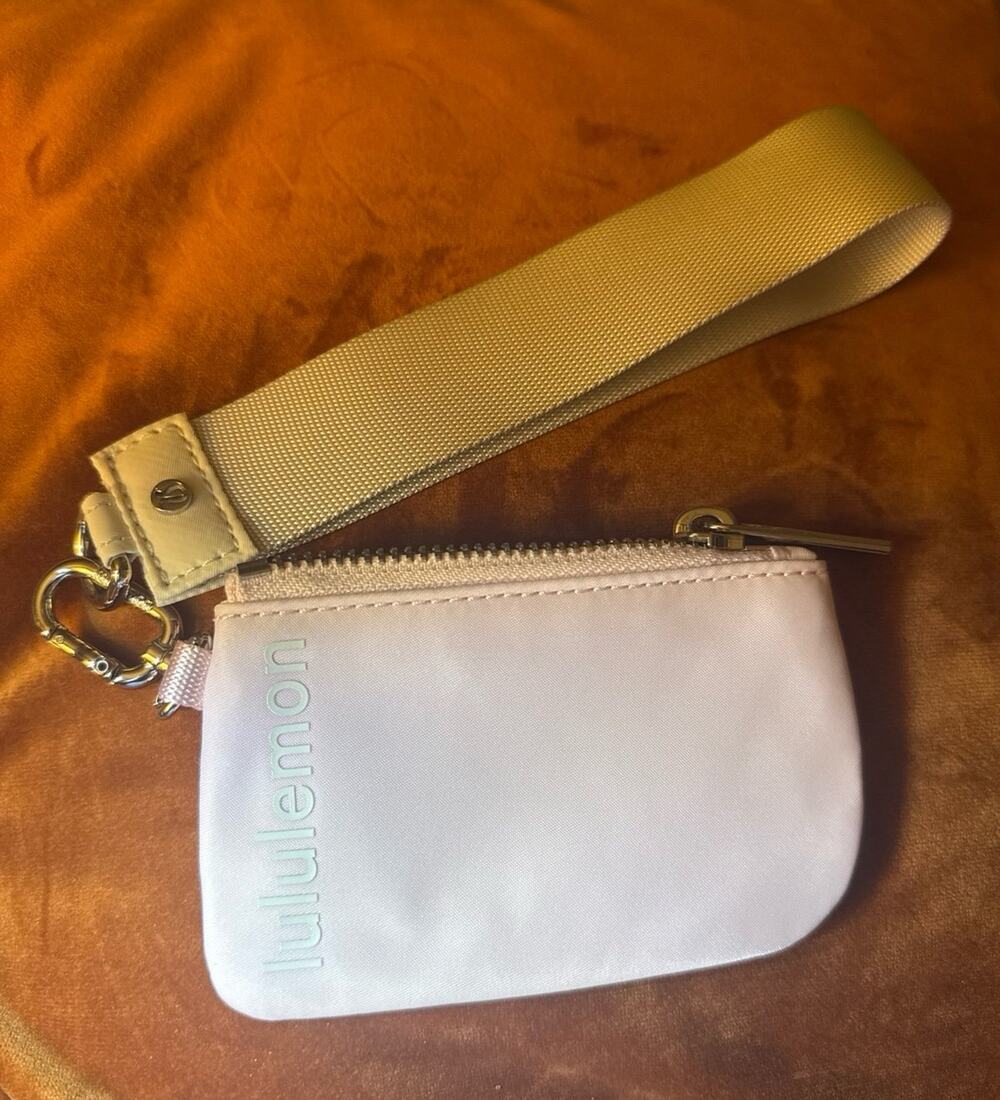 Lululemon Dual Pouch Wristlet Discontinued Blissful Pink Light Ivory 1 Pouch